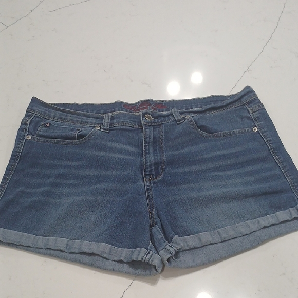 U.S. Polo Assn. Blue Jean Shorts with Cuffed Hem Sz 16 Pre-owned - Picture 1 of 9